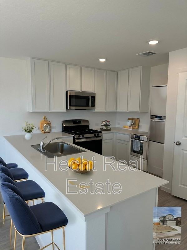 240 Ottawa Way - Photo 3 of 17