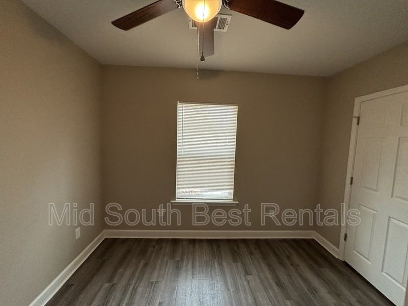 1422 South Cedar Street - Photo 4 of 12