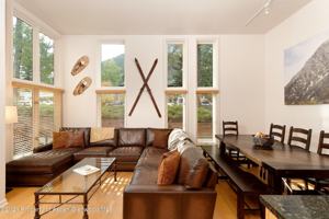 featured image of 900 East Durant Avenue #B105