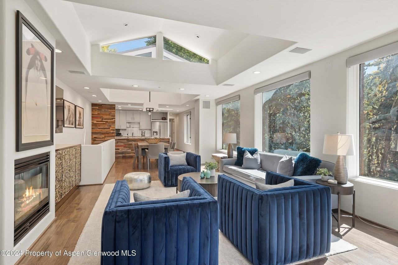 450 South Original Street #5-10 - Photo 3 of 32