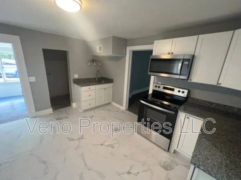 131 W High St #2 - Photo 2 of 9