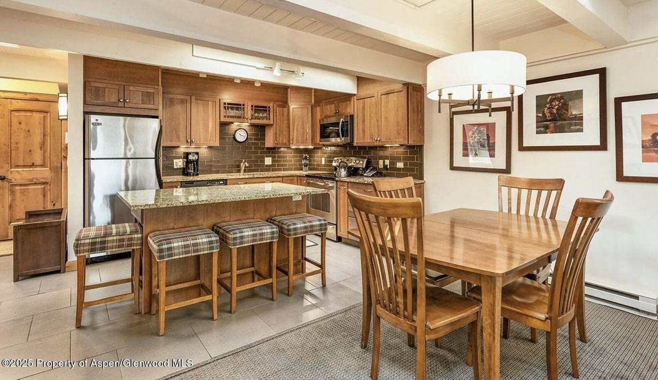 901 East Hyman Avenue #13 - Photo 3 of 12