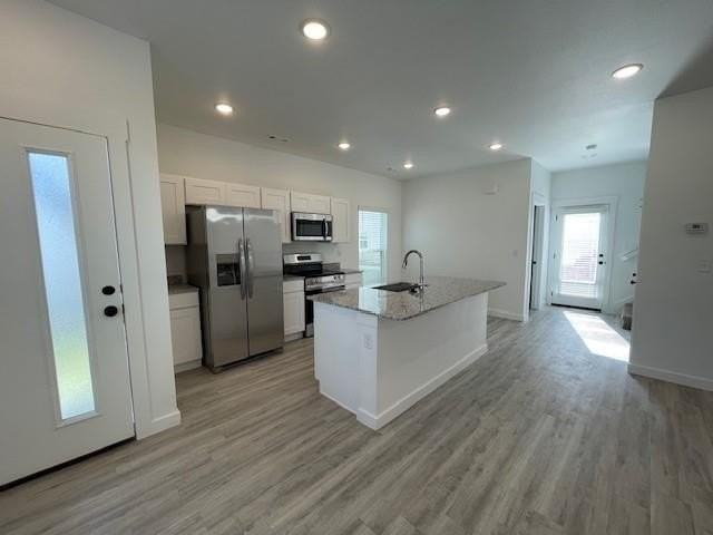 841 Massachusetts Ave - Photo 5 of 17