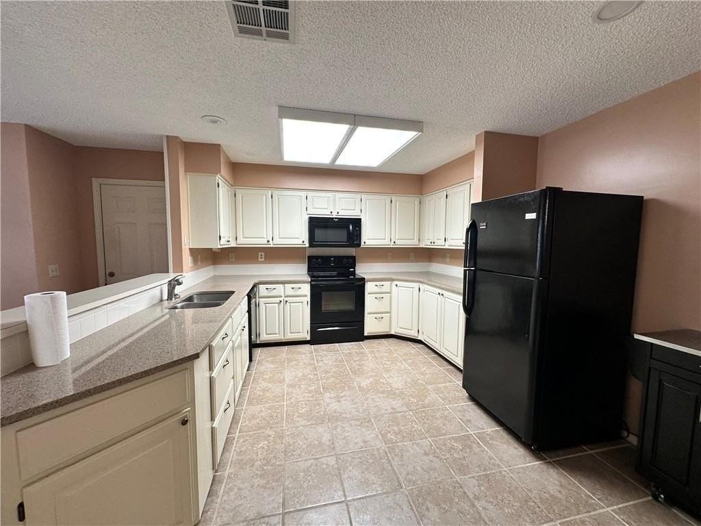 8 Teresa Dr - Photo 6 of 23