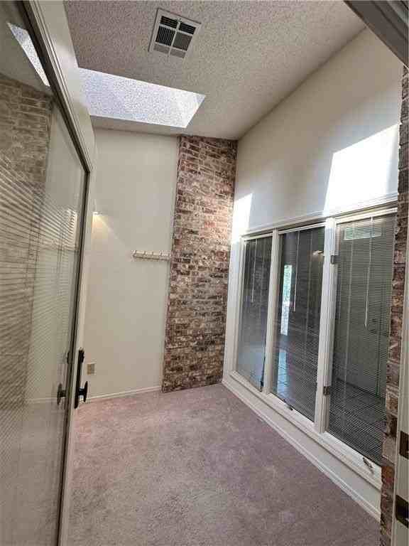 8 Teresa Dr - Photo 7 of 23