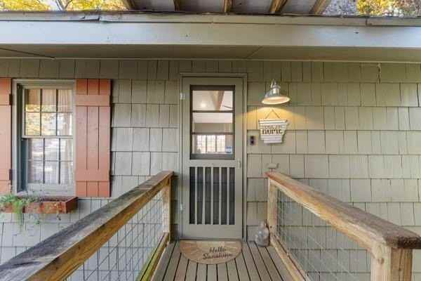 60 Crescent Dr - Photo 7 of 31