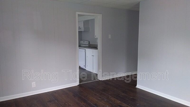 2529 Circle Dr - Photo 2 of 18