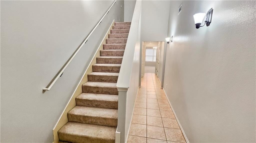 4111 Sw Shadowrock Pl #1 - Photo 4 of 18