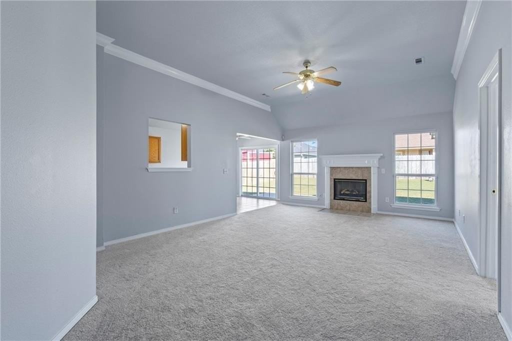 607 Amanda Dr - Photo 3 of 26