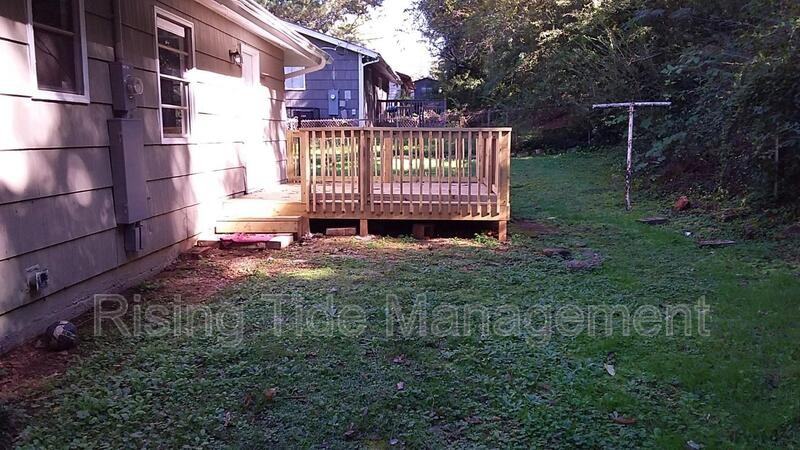 700 Biscayne Dr - Photo 3 of 14