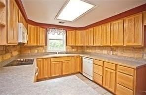 10123 Summit Dr - Photo 7 of 21