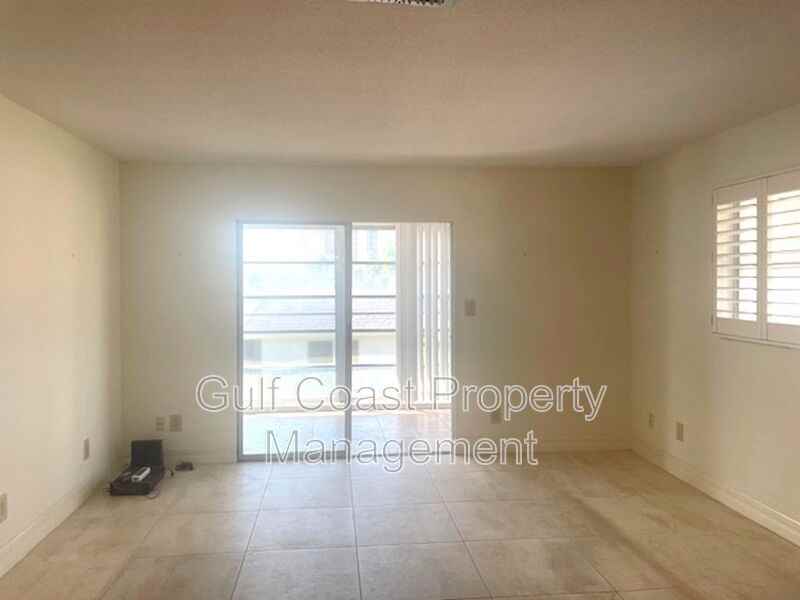 554 Sutton Pl - Photo 3 of 27