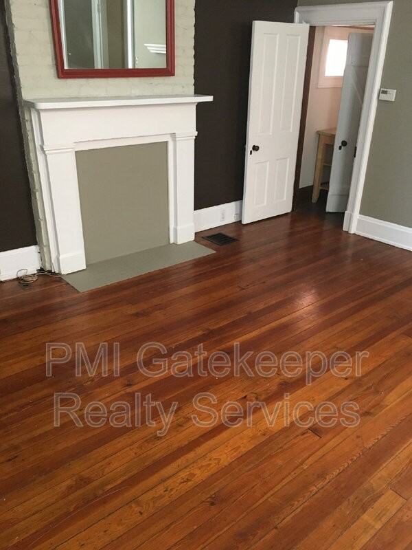 2231 Victor St - Photo 6 of 11