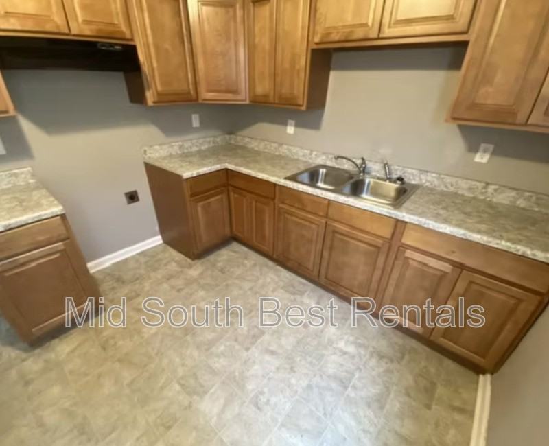 4695 Eleventh Rd - Photo 4 of 20