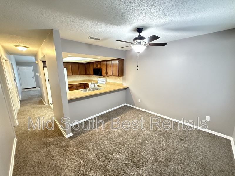 3050 Greenlodge Lane - Photo 4 of 13