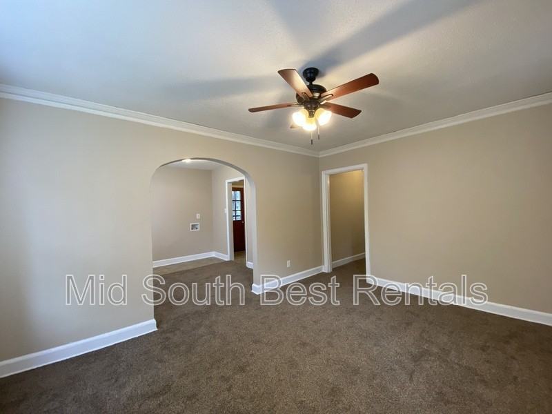 1517 Pendleton Street - Photo 4 of 12