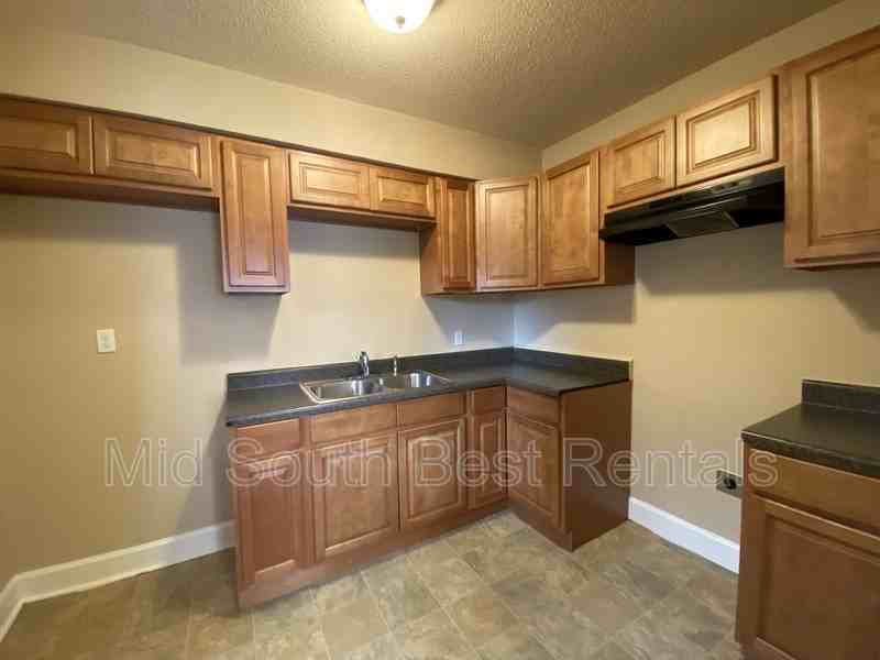 1517 Pendleton Street - Photo 6 of 12