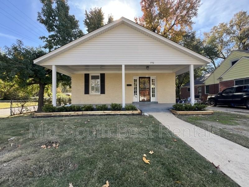 775 East Davant Avenue