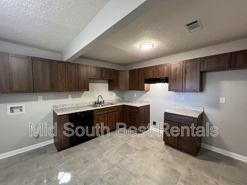 1519 Hanauer Street - Photo 3 of 12