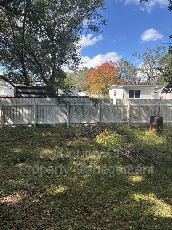 1500 Daroca Dr - Photo 2 of 23