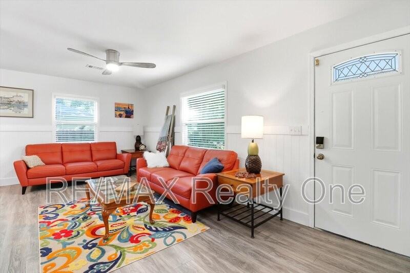 750 Ne 2nd Ave - Photo 2 of 43