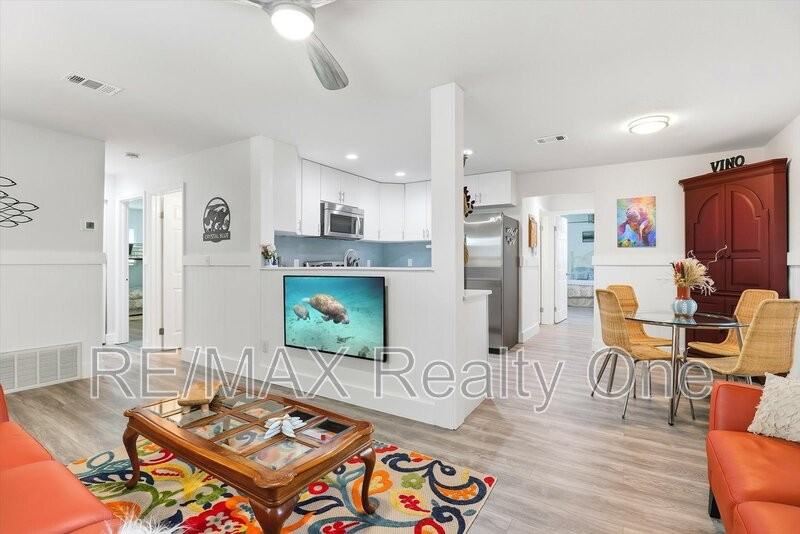 750 Ne 2nd Ave - Photo 4 of 43