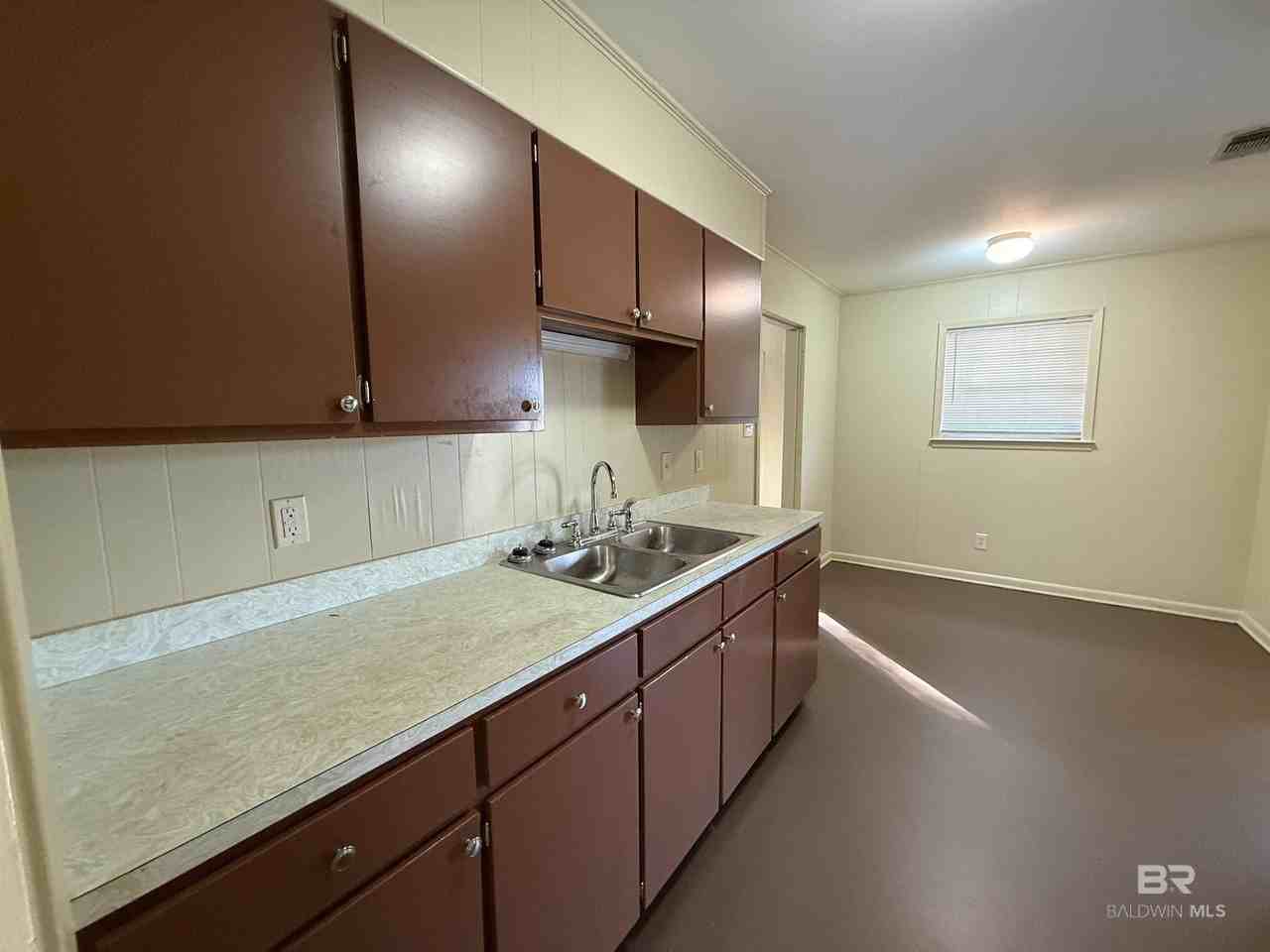 2505 Pollard Rd - Photo 3 of 16