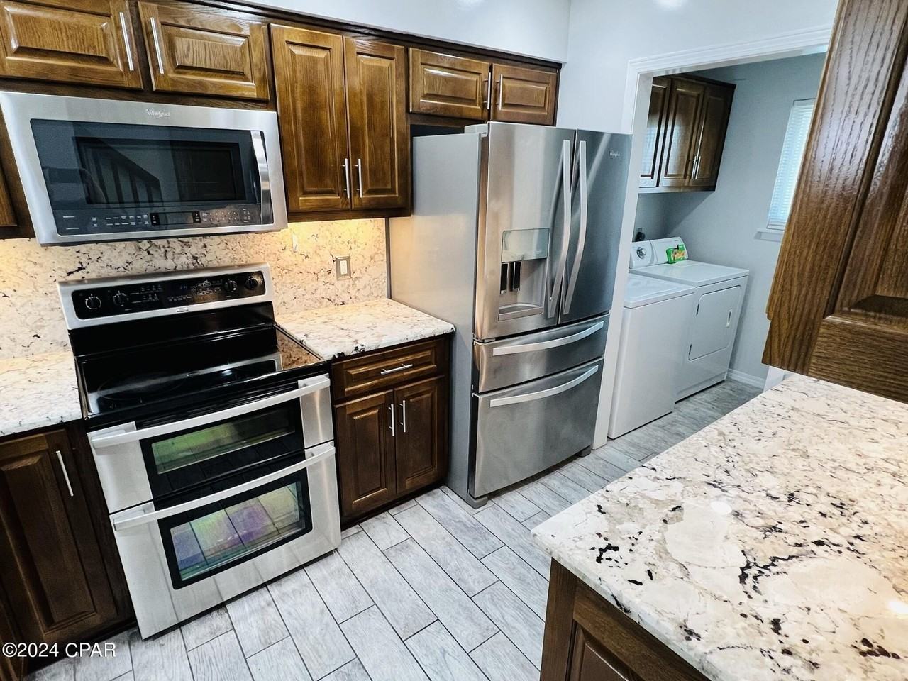 8623 N Lagoon Dr Unit B10 #B10 - Photo 3 of 30