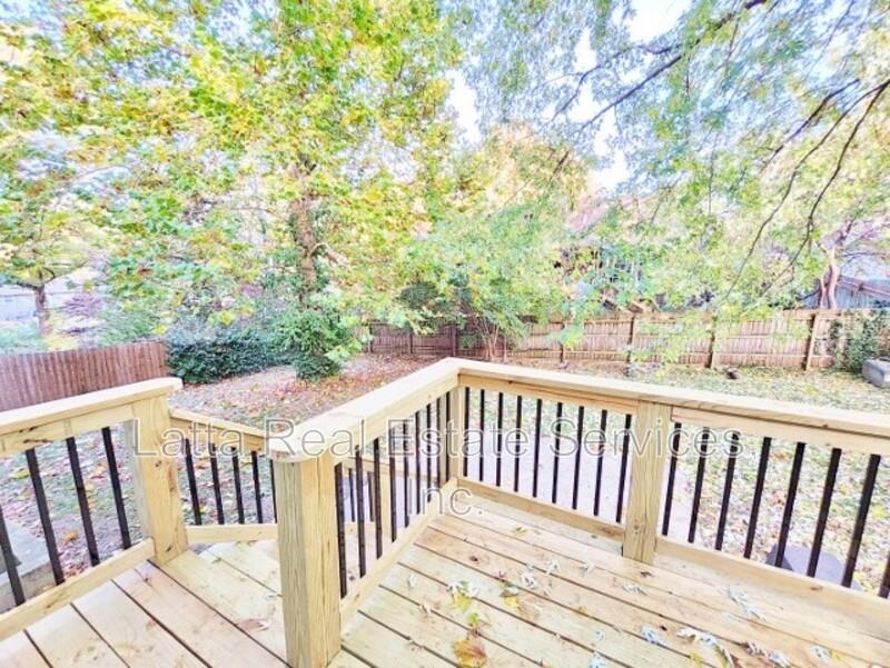 7809 Woodson Rd - Photo 2 of 20