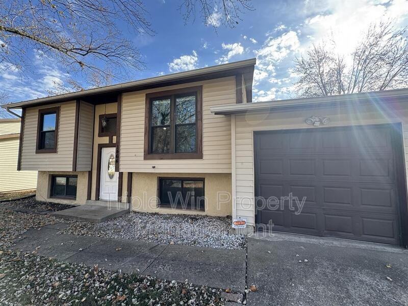 1464 Monopoly Dr - Photo 2 of 31