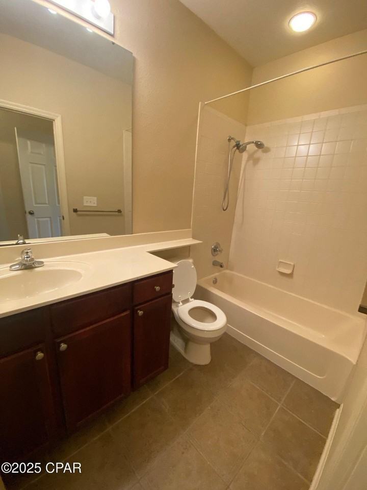 1403 Baldwin Rowe - Photo 6 of 20