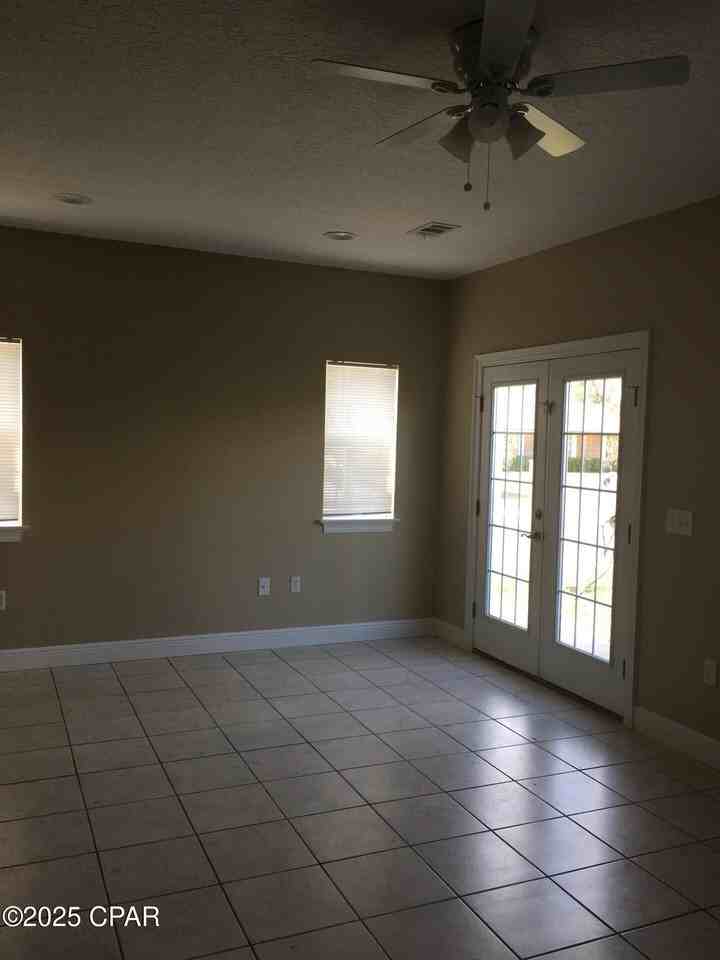 403 Judy Place - Photo 5 of 15