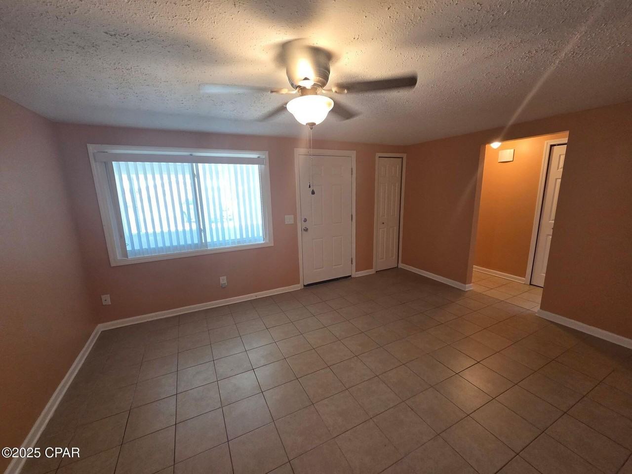 6216 Pridgen St - Photo 4 of 21