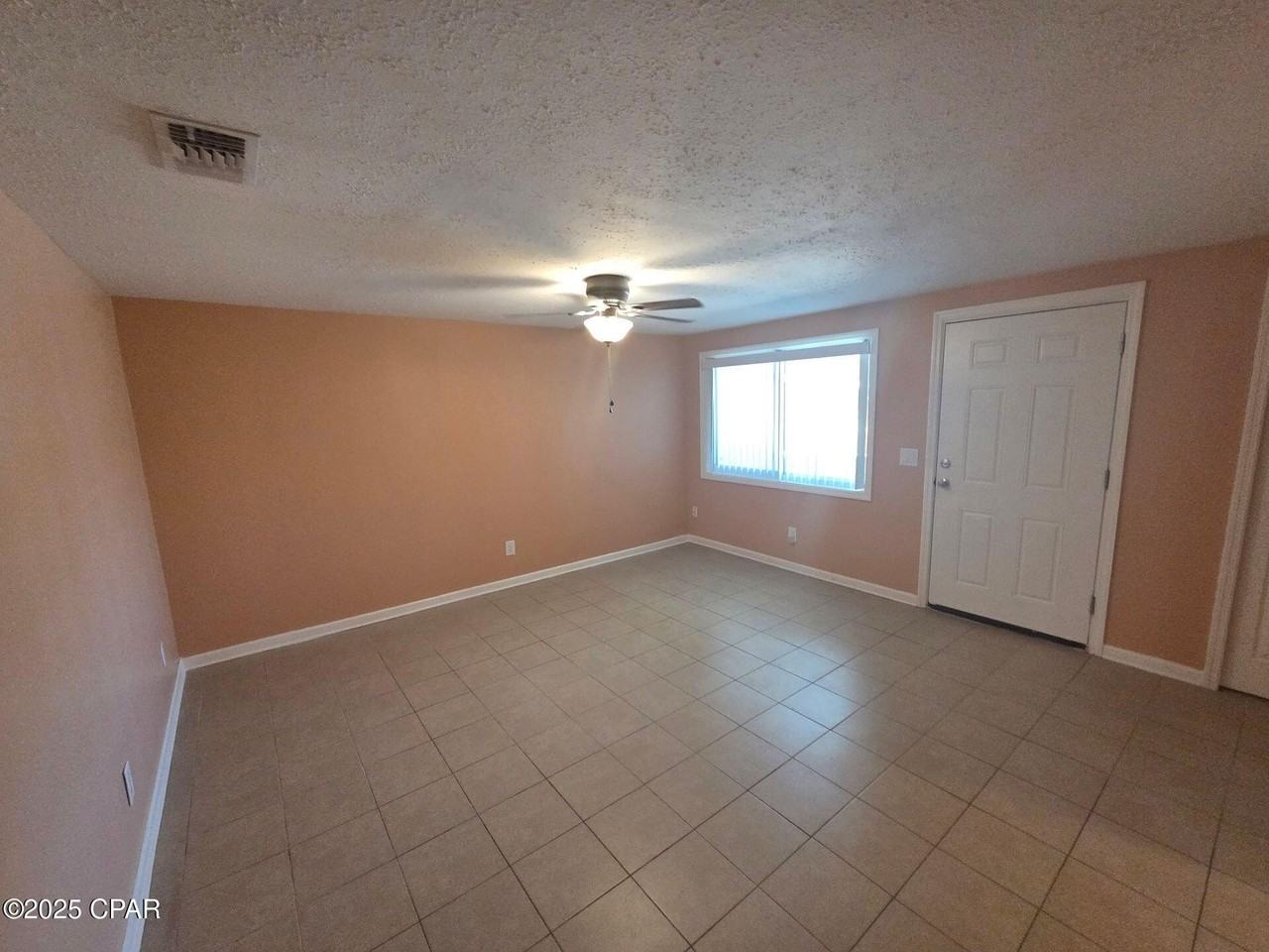 6216 Pridgen St - Photo 5 of 21