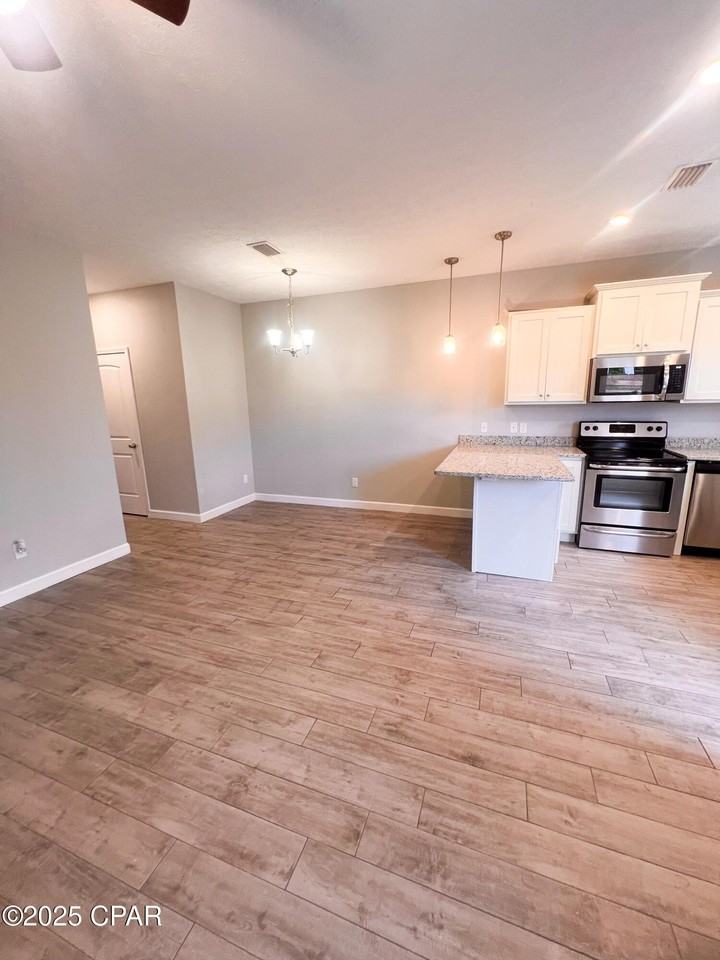 2411 Causeway Manor Court - Photo 3 of 11