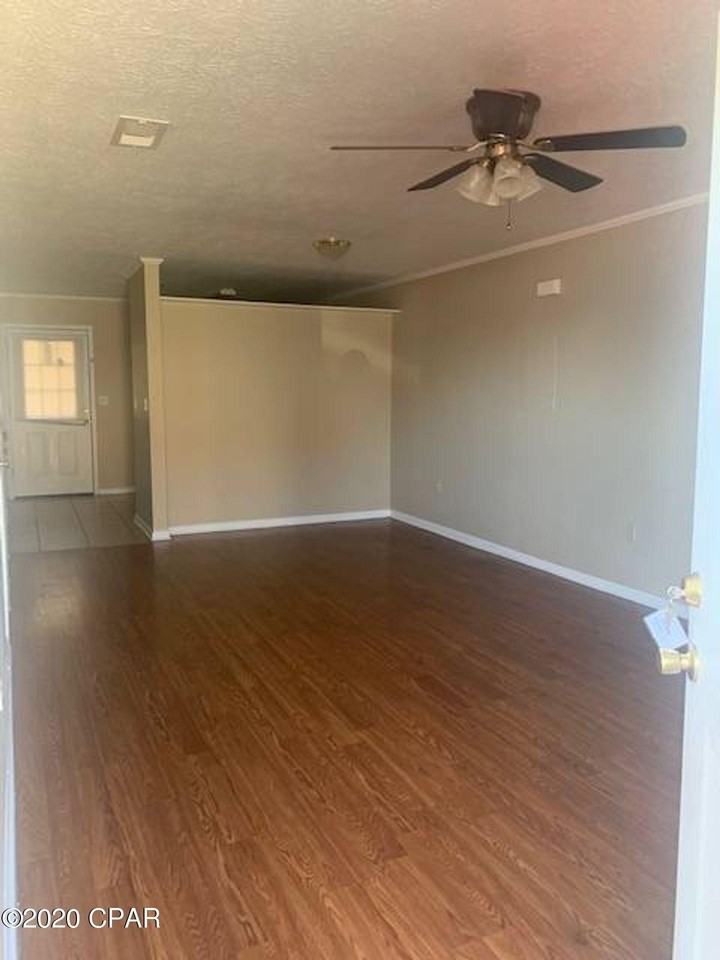 6101 Harvey St Apt 3 #3 - Photo 2 of 6