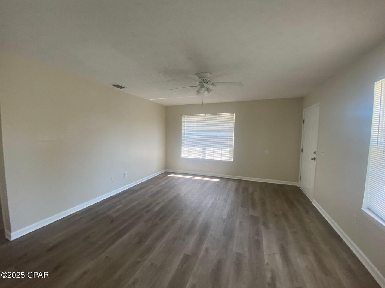 711 North 9th Street - Photo 3 of 14