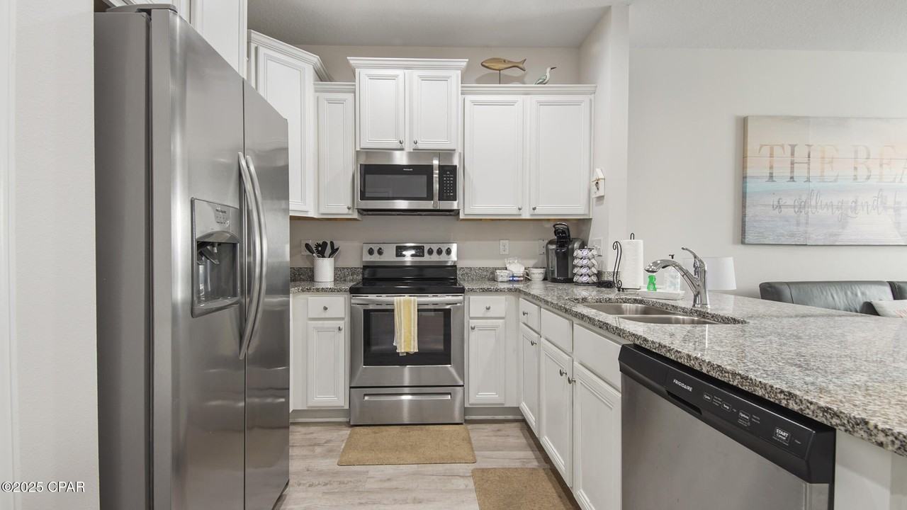 1875 Pointe Drive - Photo 7 of 33