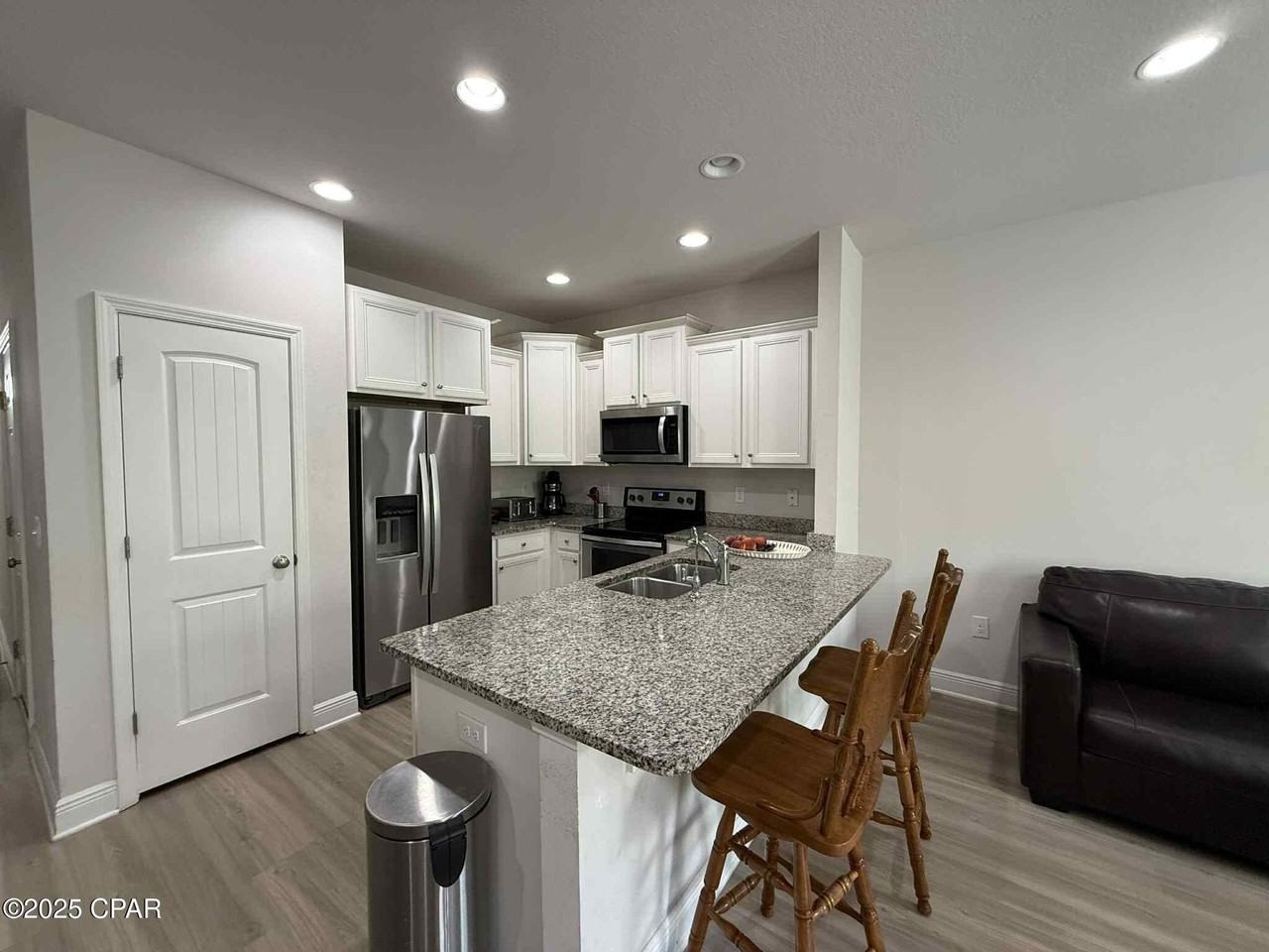 7578 Shadow Lake Dr - Photo 5 of 15