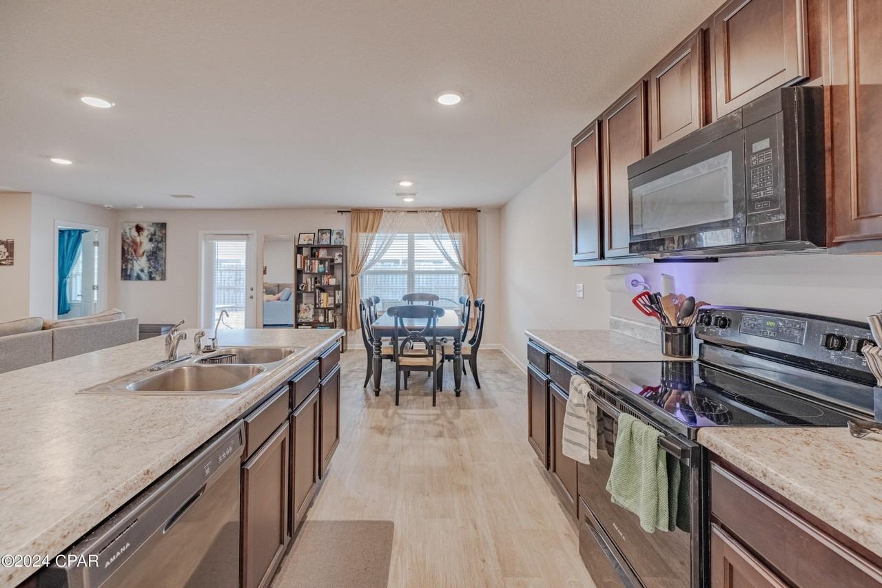 100 Red Bay Road - Photo 7 of 23