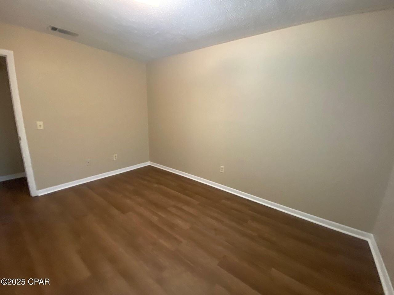 6707 E Highway 22 Apt E #E - Photo 7 of 11