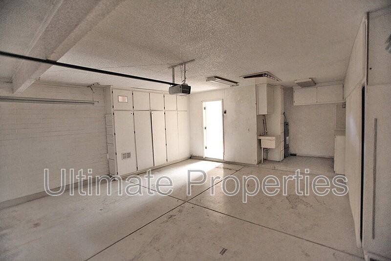 4821 W Altadena Ave - Photo 7 of 15