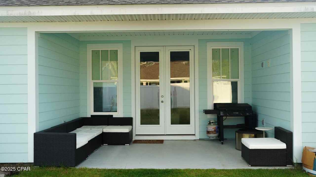 418 Locksley Drive - Photo 2 of 17