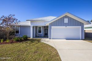 featured image of 98 Pura Vida Court