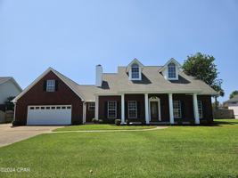 featured image of 2103 Coral Drive