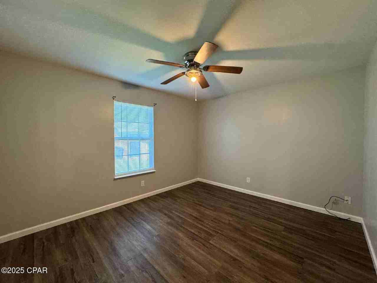 4006 E 11th St Apt D #D - Photo 7 of 12