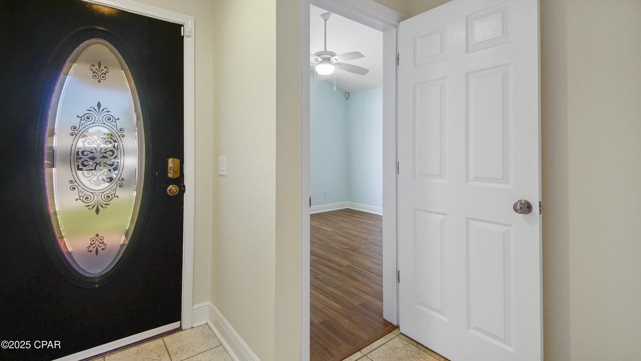 139 Bonaire Dr - Photo 5 of 41