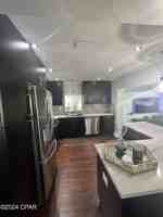 featured image of 1528 Oak Avenue