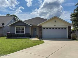 featured image of 245 Woodlawn Court