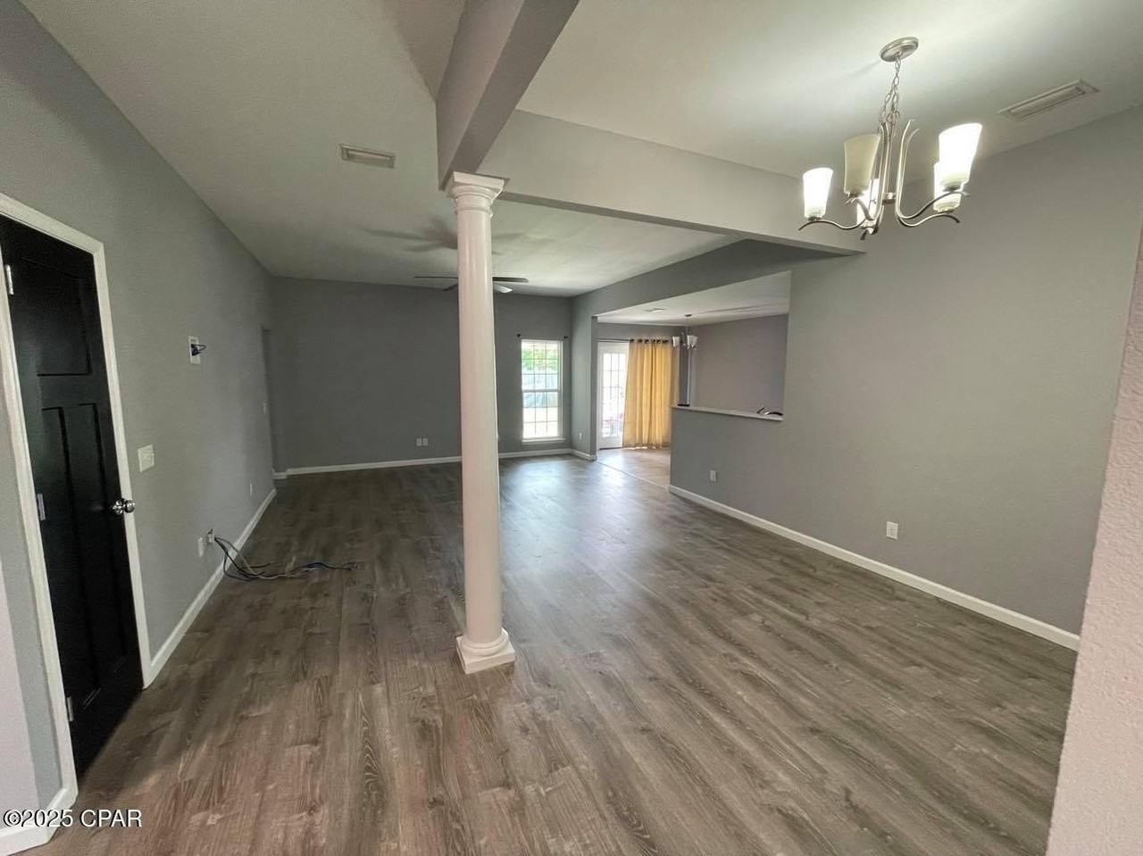 245 Woodlawn Ct - Photo 6 of 23